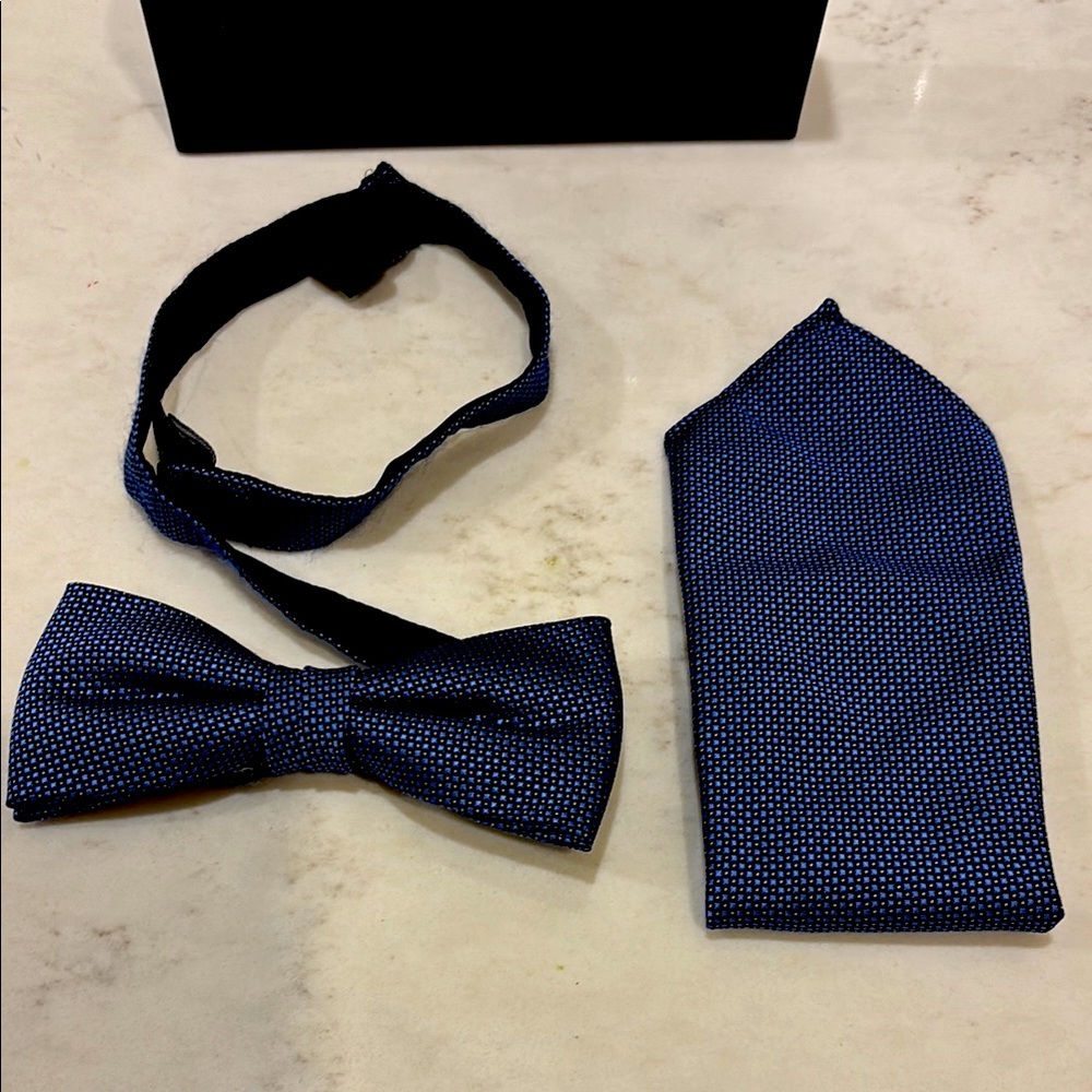 Simons Silk Bowtie and Pocket Square